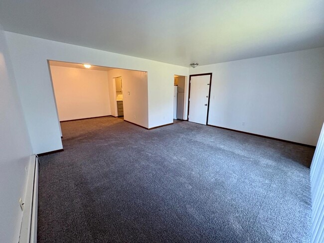 Building Photo - 630 56th St SE