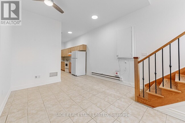 Building Photo - 26 Greensides Ave