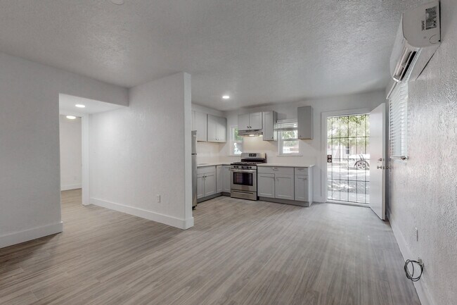 Foto del edificio - 311 12th St NW