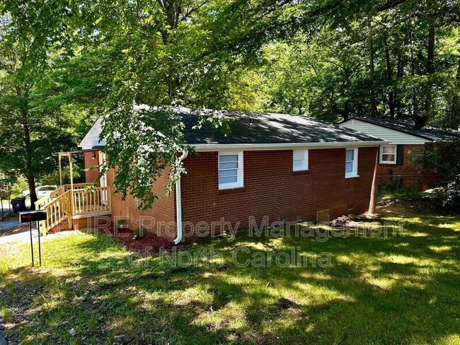 Foto del edificio - 221 Bookington Dr