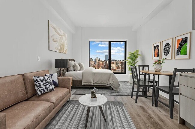 Building Photo - 171 Chrystie St
