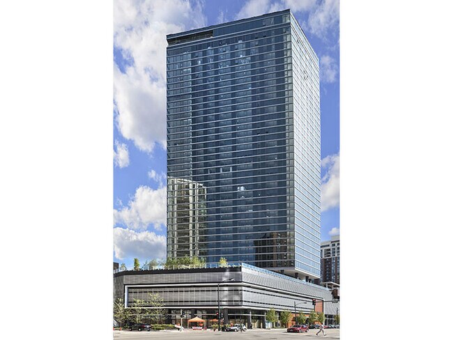 Foto del edificio - 1011 S State St