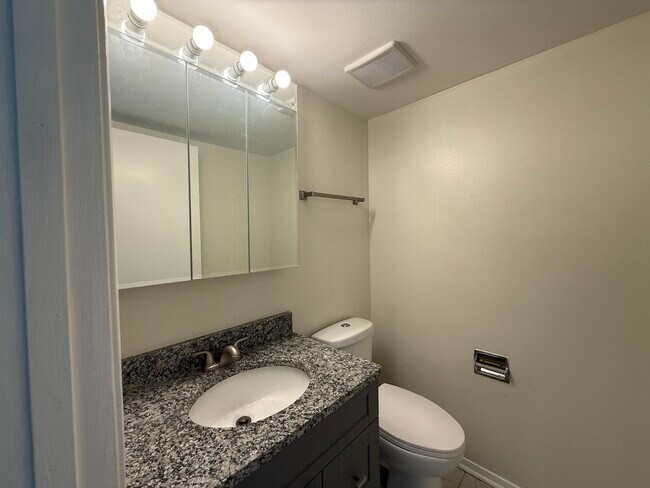 Foto del edificio - 4575 Jefferson St