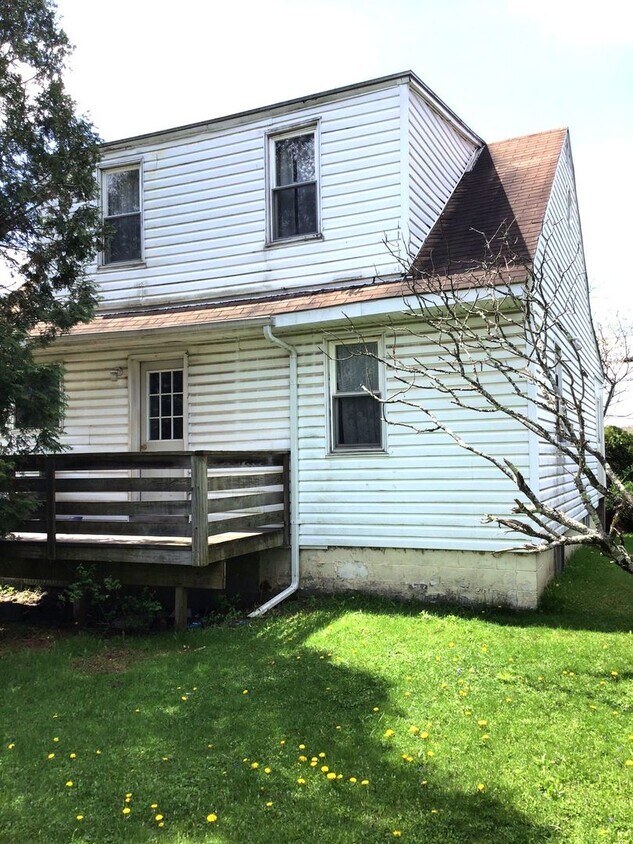 Building Photo - 131-135 Munster Rd