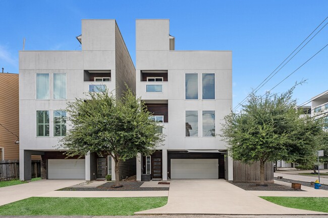 Building Photo - 5802 Kansas St