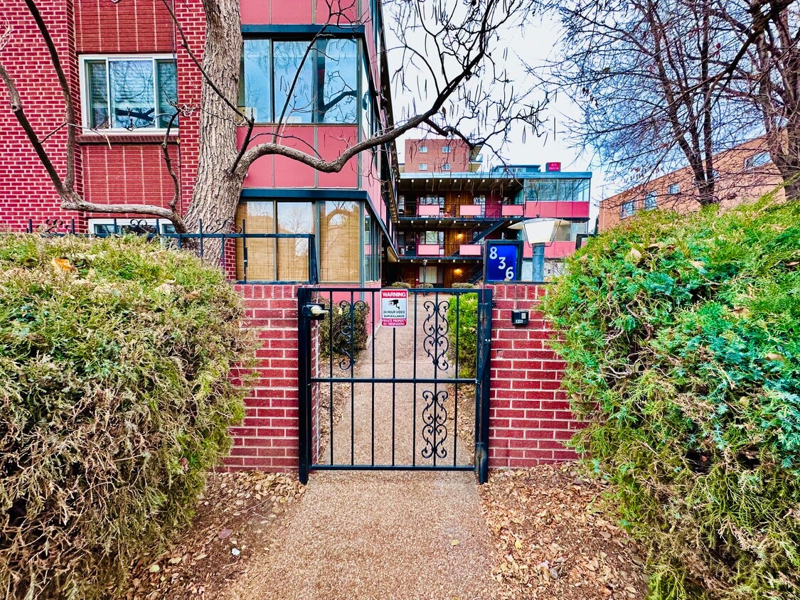 836 Dexter St, Denver, CO 80220 House Rental in Denver, CO