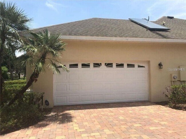 Foto del edificio - 8125 Courtleigh Dr