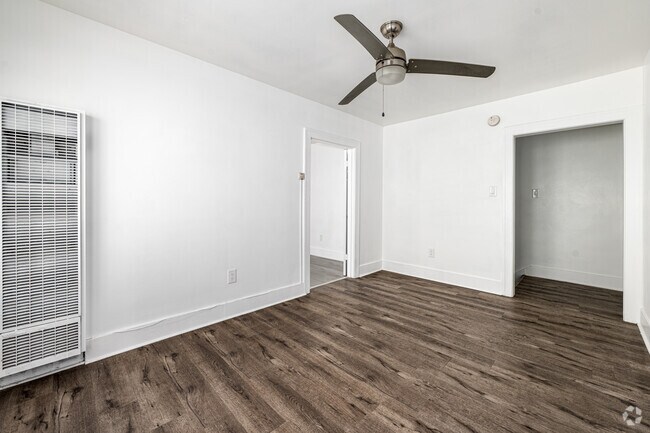 2 habitaciones, 1 baño - Sala de estar - La Marquise