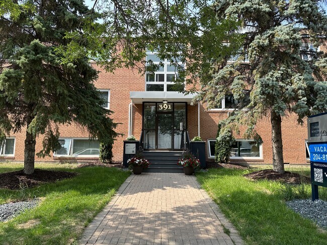 Building Photo - 391 Gertrude