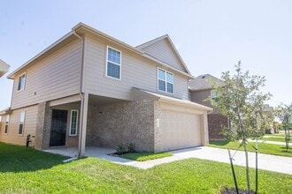 Building Photo - 18627 Rock Flats Ravine Dr