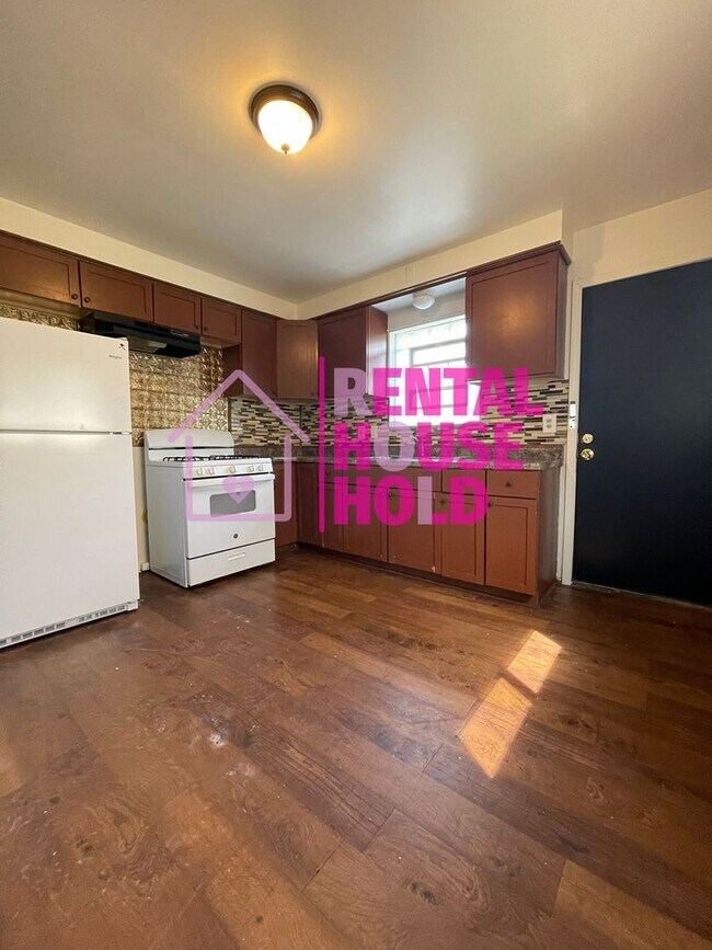 Foto del edificio - 15368 Hubbell Ave