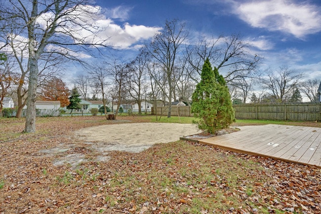 Building Photo - 275 Boeing Dr