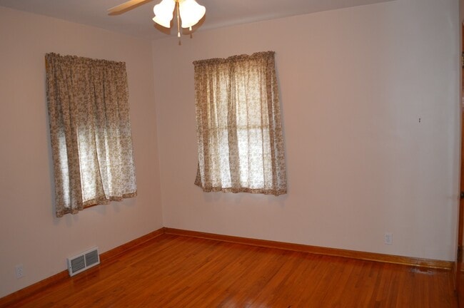 Building Photo - 21600 Heather Ave