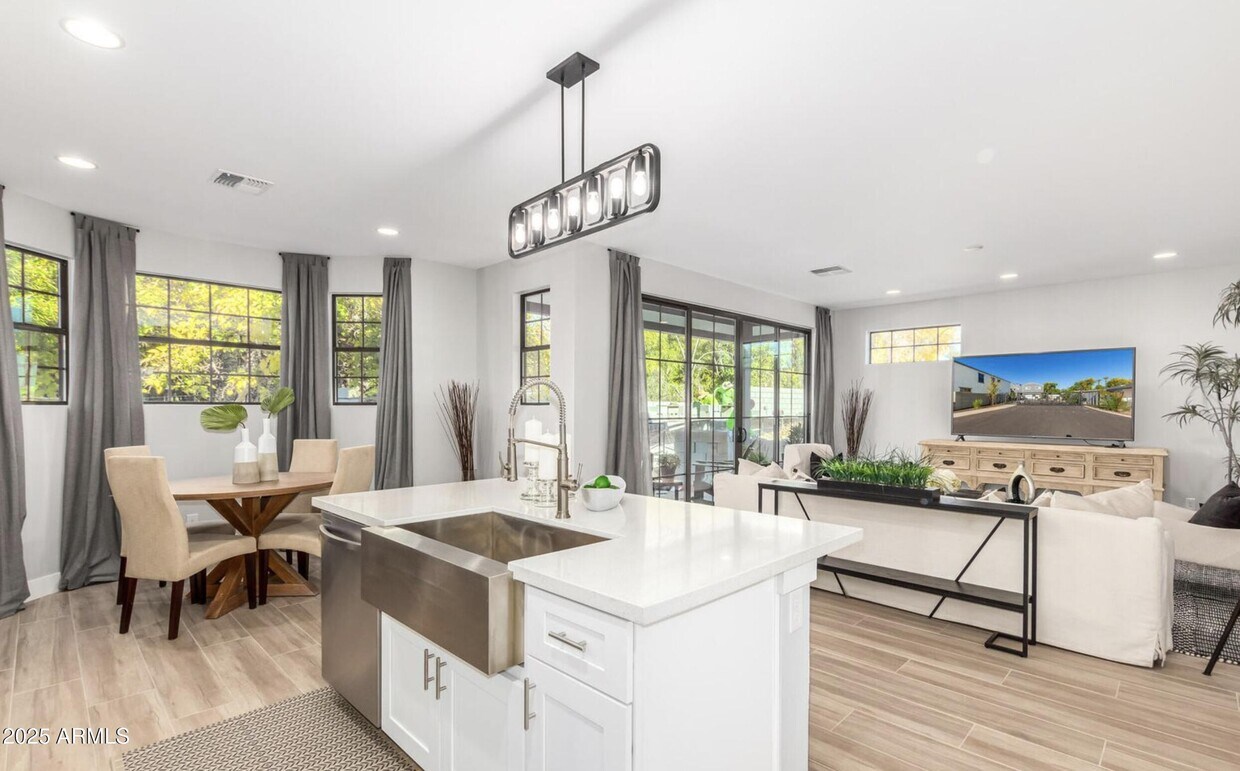 Foto principal - 2604 N 27th St