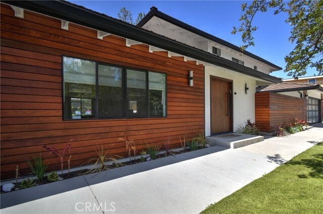 Building Photo - 4751 Del Moreno Dr