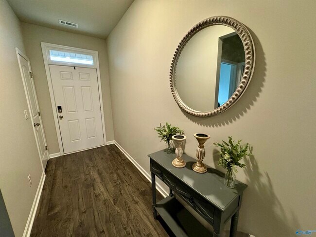 Building Photo - 107 Edensmith Dr