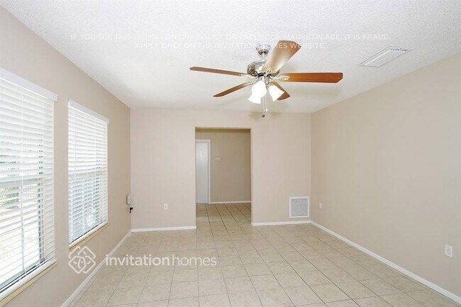 Foto del edificio - 2 Juniper Ln
