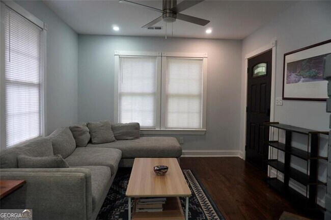 Foto del edificio - 551 Culberson St SW