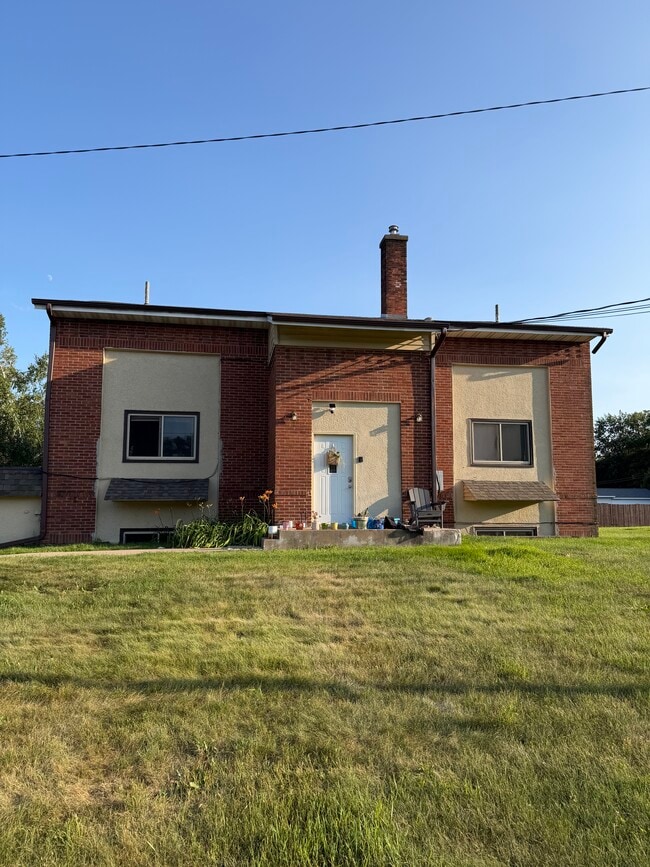Building Photo - 22569 Main St