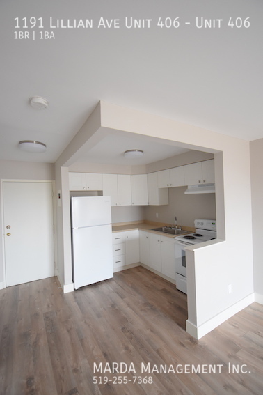 Photo du bâtiment - MODERN 1 BD UNIT IN GREAT LOCATION - $950+...