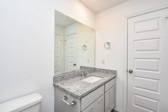 Building Photo - 5714 Tabula Rasa Dr