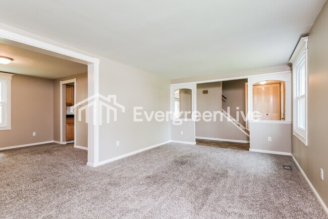 Foto del edificio - 4206 Satellite Ave