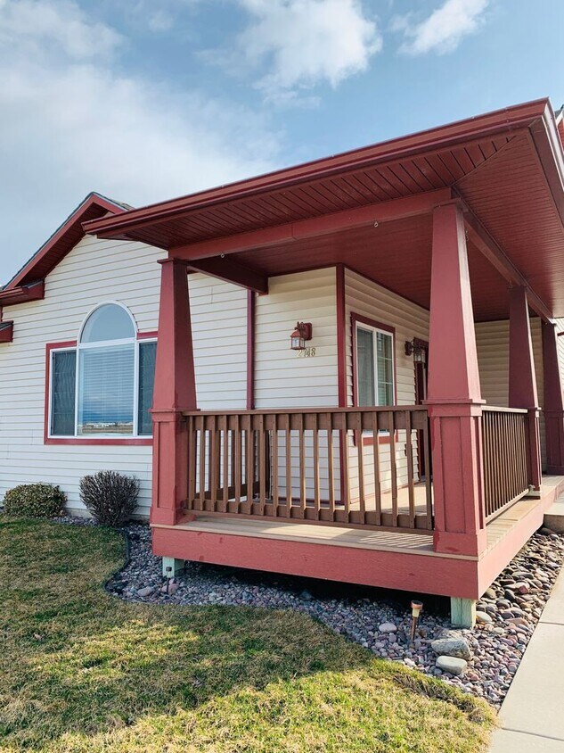 Primary Photo - Large Yard - 3 Bed - 2 Bath - Pet Friendly