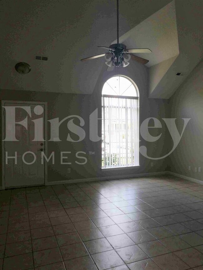 Building Photo - 3380 Chadbury Dr NW