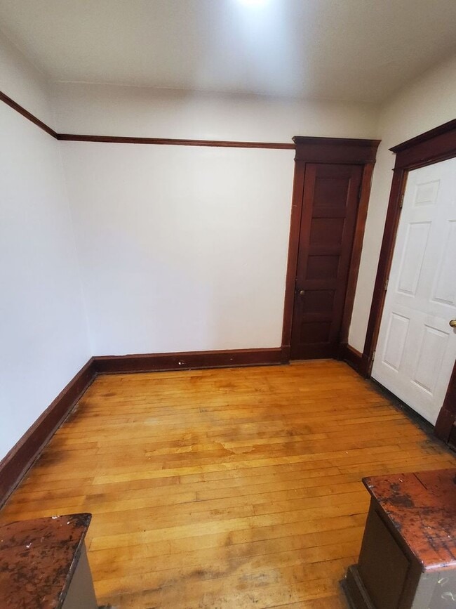 Building Photo - 2437-2439 N 37th St. (Duplex)