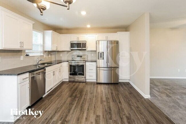Foto del edificio - 5015 N Belmont Ave
