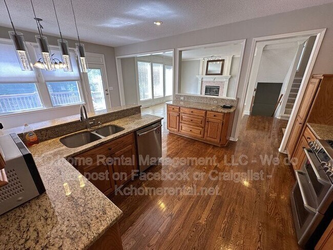 Foto del edificio - 5605 W 153rd Terrace