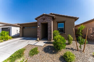 Building Photo - 1645 W la Mirada Dr