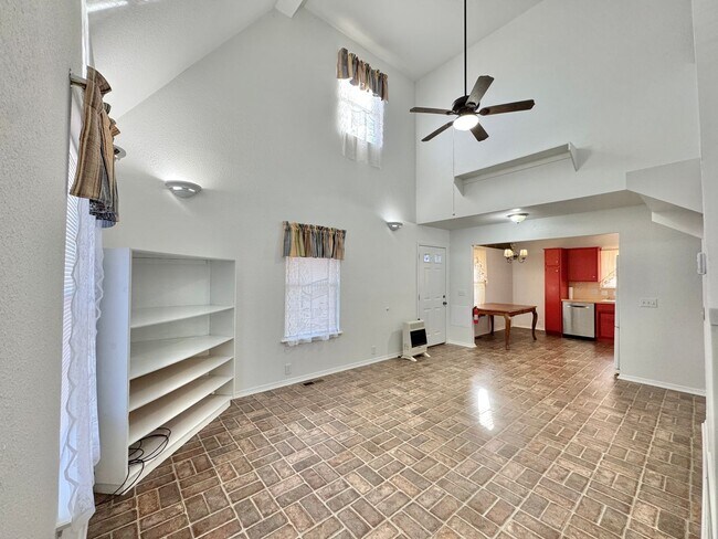 Foto del edificio - 3 bed 2 bath on 16 Acres --Rare find--