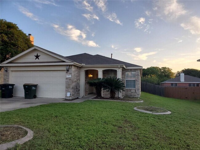 Building Photo - 932 Twisted Fence Dr