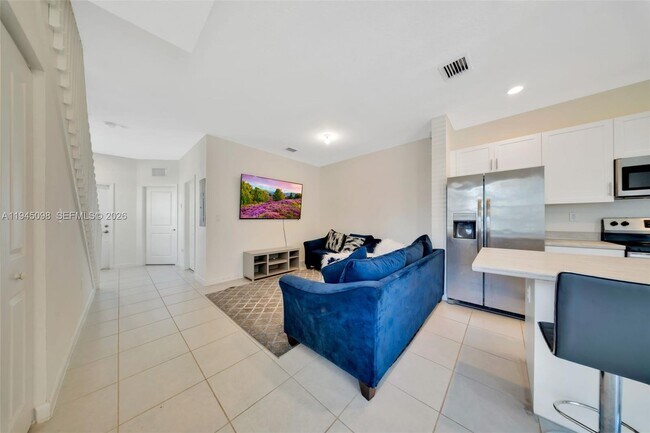 Foto del edificio - 2699 SE 19th St