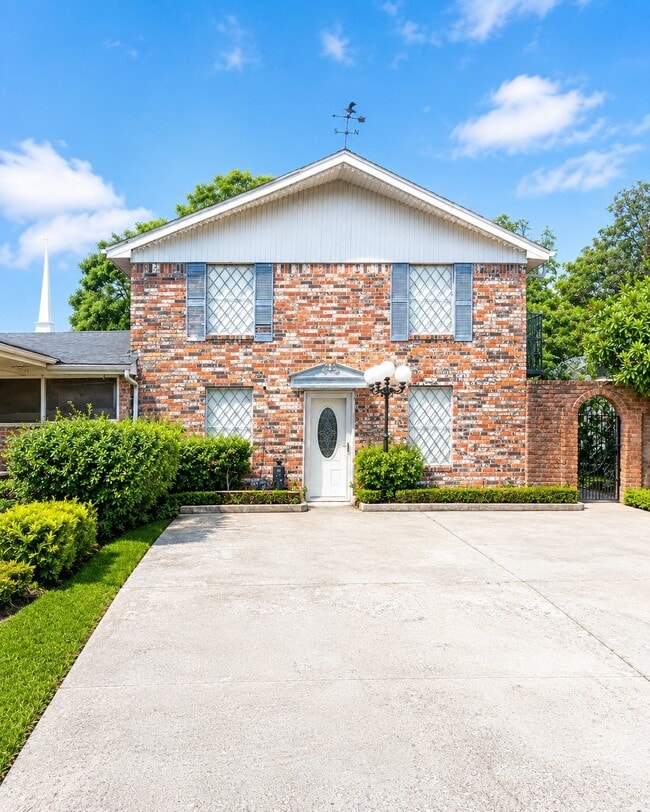 Building Photo - 5727 Weaver Rd