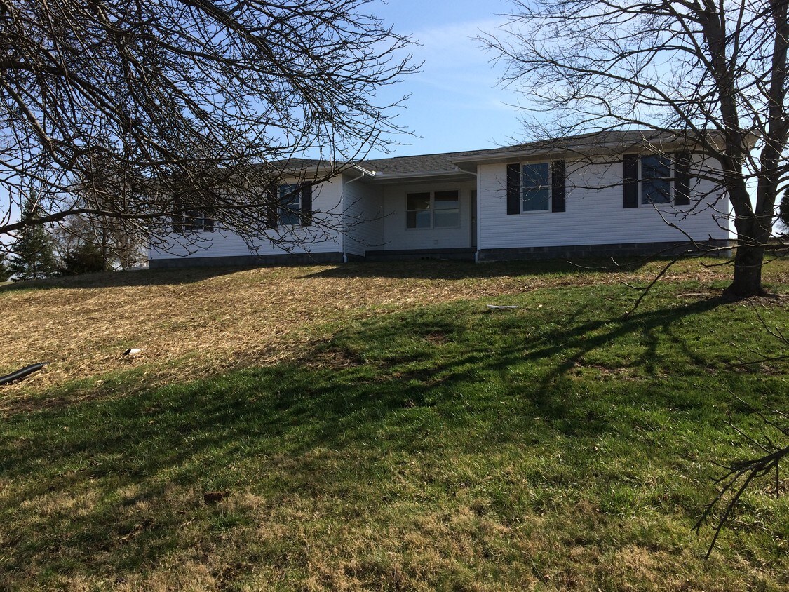 1420 Richvale Rd, Zanesville, OH 43701 House Rental in Zanesville, OH