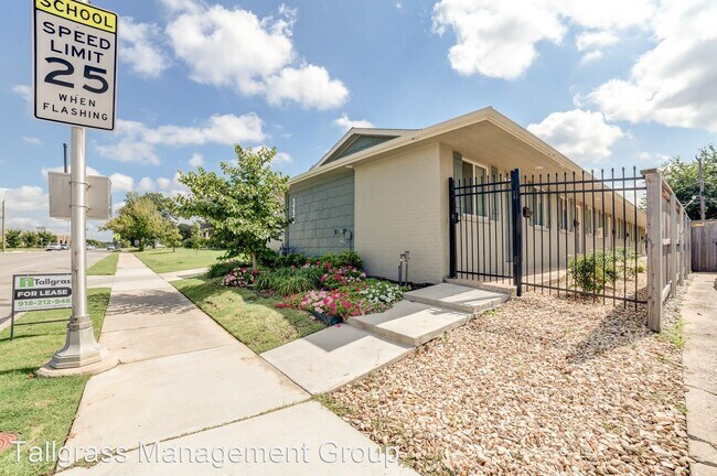 Foto del edificio - 2536 E 6th St