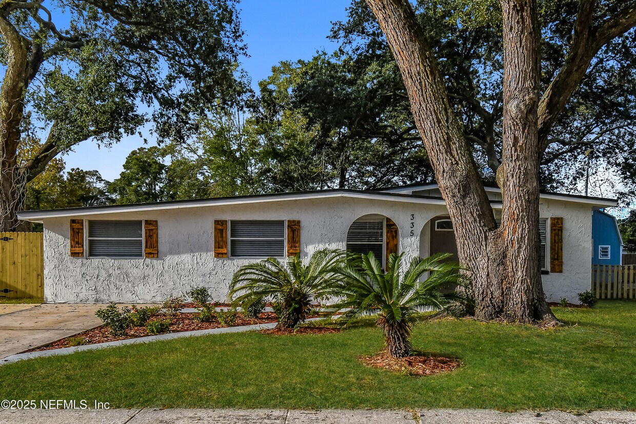 Foto principal - 335 Bonnlyn Dr