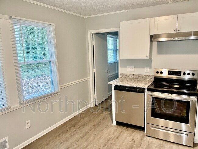 Foto del edificio - 5512 Arrowhead Dr