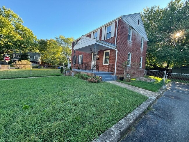 Photo - 2856 Fairhaven Ave Townhome