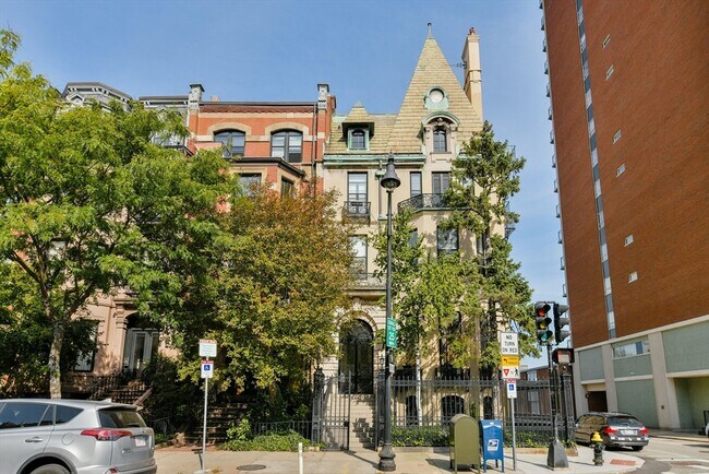 Foto del edificio - 354 Beacon St