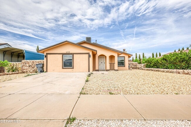 Building Photo - 5729 Saplinas Rd