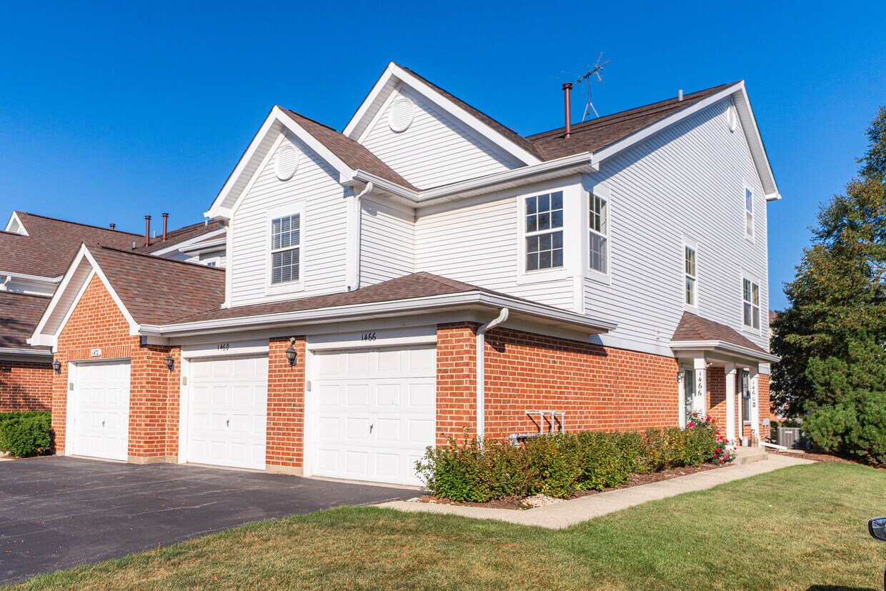 Primary Photo - 1460 Winfield Way