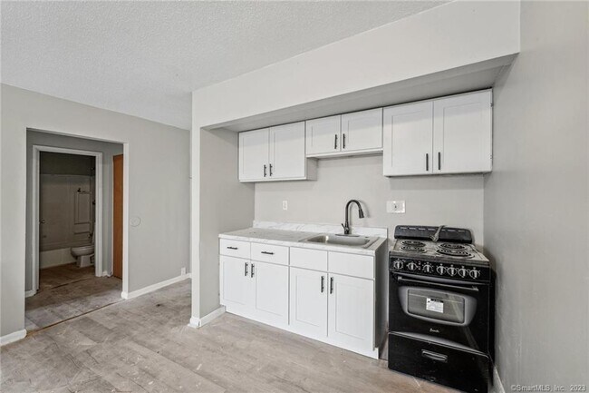 Foto del edificio - 1150 Ogden St Ext