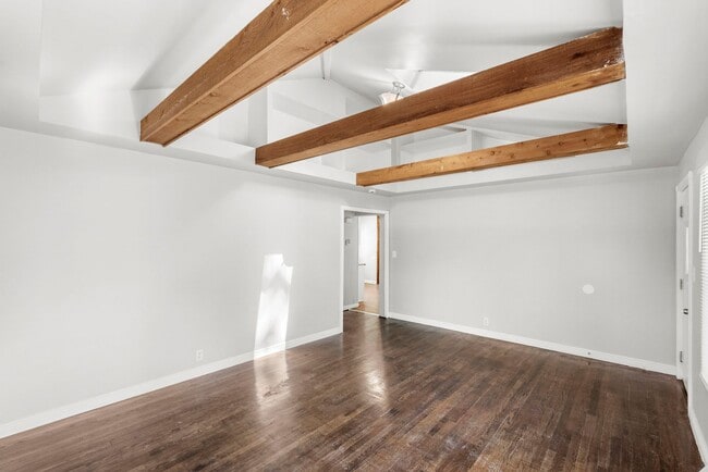 Foto del edificio - 3 Bedroom Home Available NOW