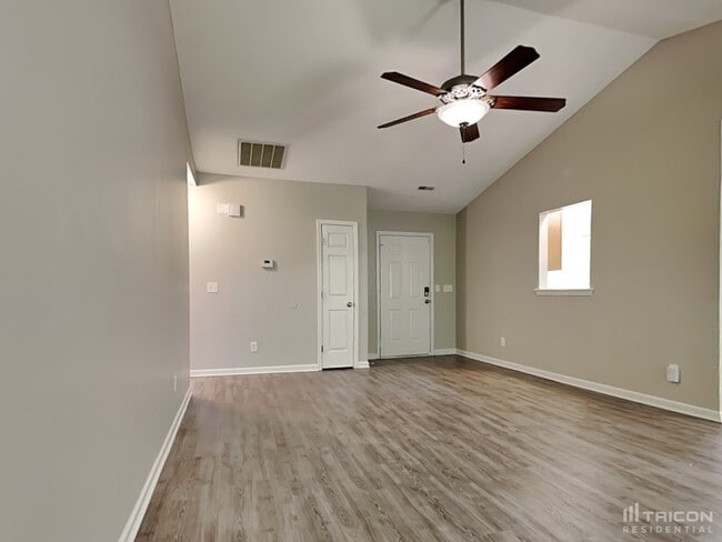 Building Photo - 264 Rolling Rock Rd