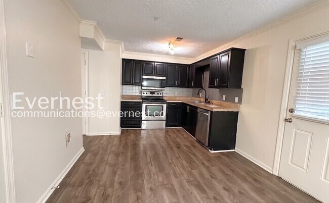 Foto del edificio - 1592 King James Dr