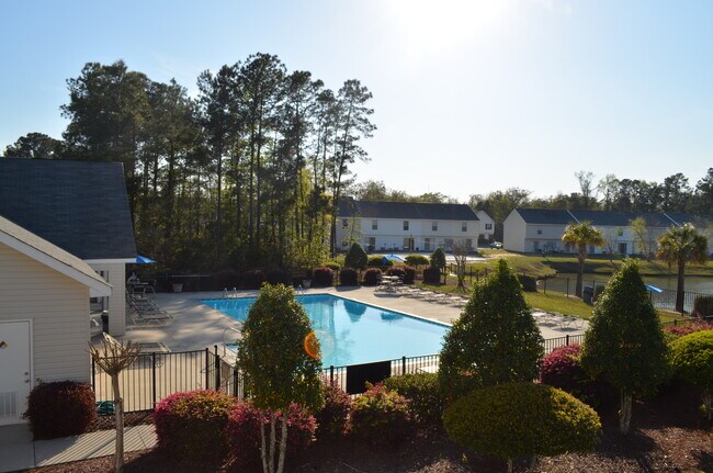 Foto del edificio - Fords Pointe Apartments and Townhomes