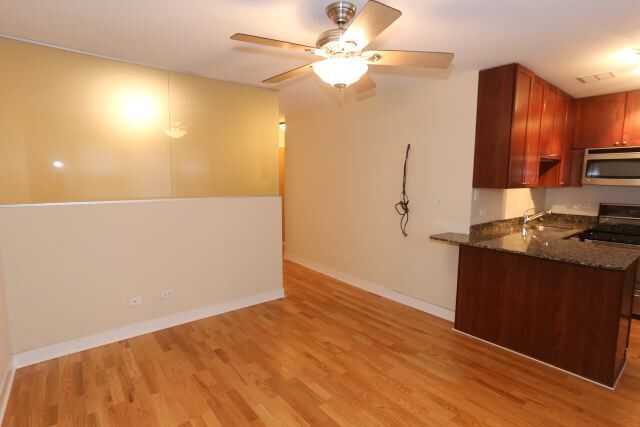 Foto del edificio - 650 W Wrightwood Ave